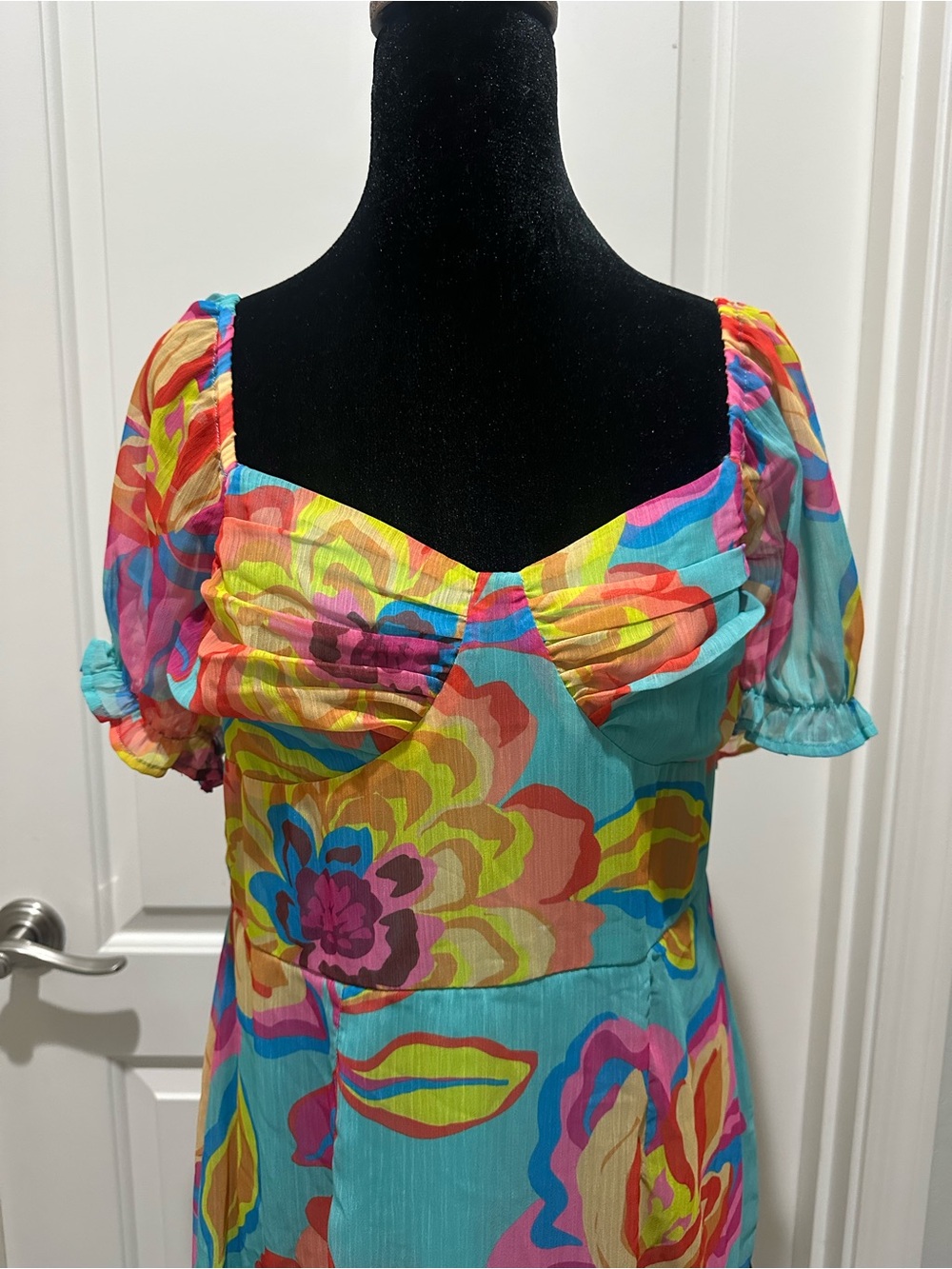Gianni Bini Turquoise Multi Floral Puff-Sleeve Mini Dress Bundle! - Picture 2 of 11